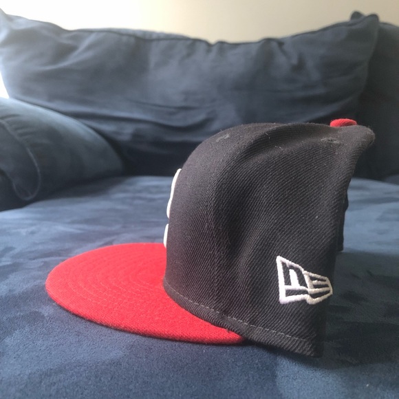 AUTHENTIC CLASSIC NEW ERA SNAPBACK - Picture 3 of 4